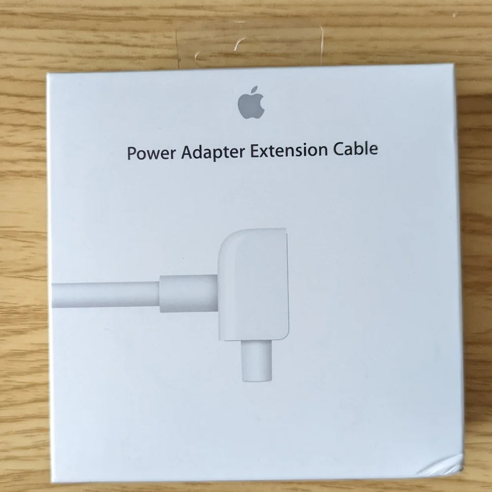 💚 NWT 💚 Apple extension cable 💚
